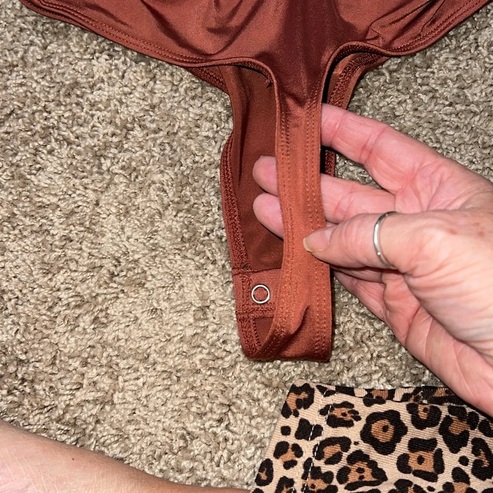 Express bodysuit. NWOT - Picture 3 of 4